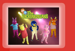 Shows musicales, mini carnavalito con sonido, luces y recreacion.